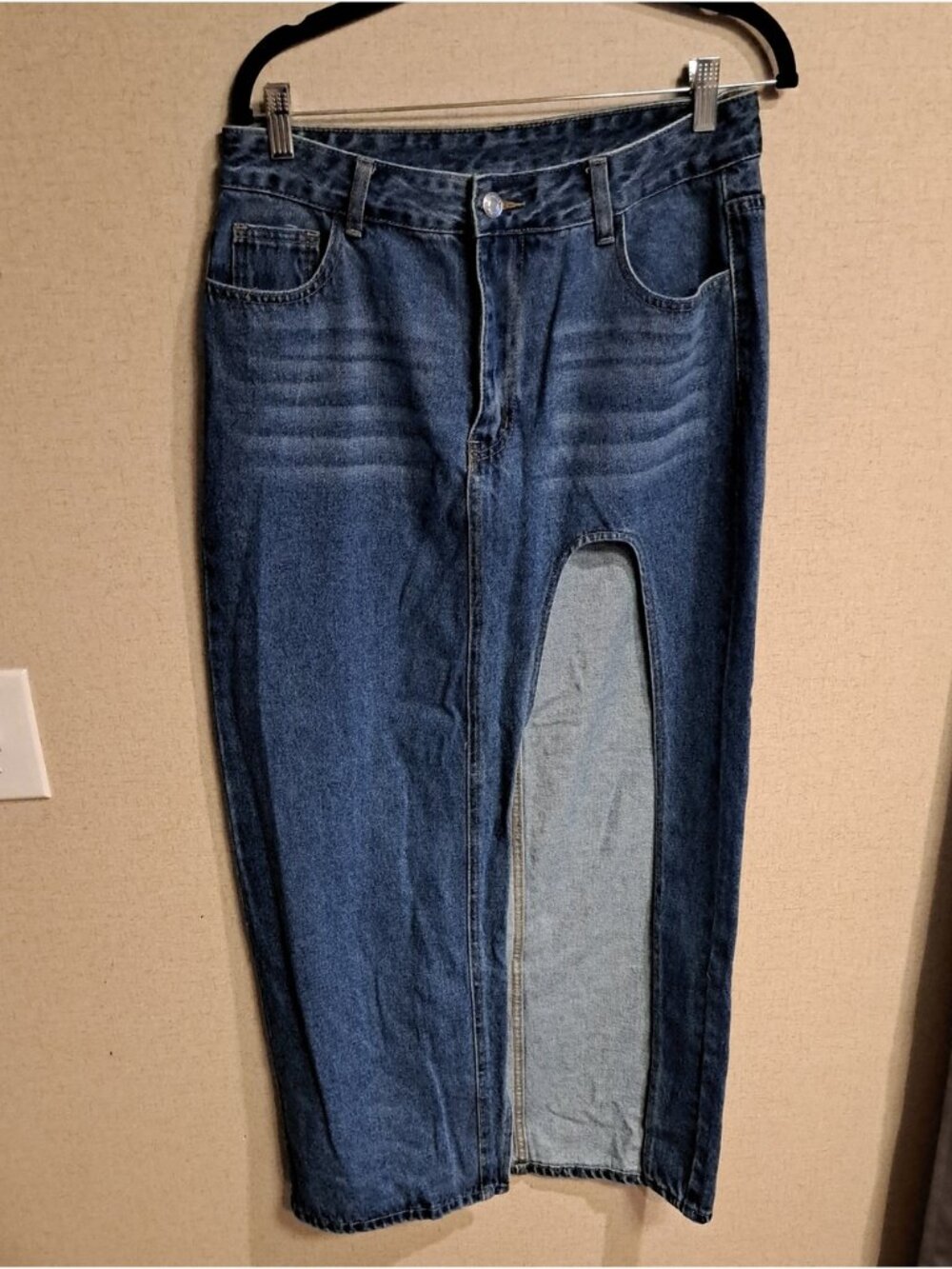SHEIN Dark Blue Straight-Leg Jeans with Front Slit Panel